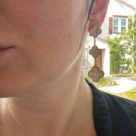 Alhambra Gold Four Leaf Clover Drop Earrings - Picture 4 of 4